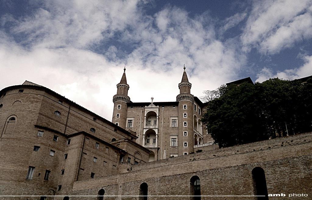 Hotel Piero Della Francesca Urbino Esterno foto